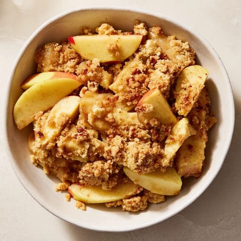 Warm Apple Cinnamon Crumble